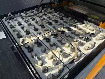 Elektro čtyřkolový VZV 2016  Toyota 8FBMKT25 (12)