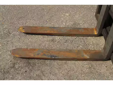 Dieselstapler 2000  TCM FHD36Z9 (11)