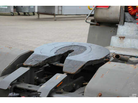 Terminaltraktor 2011  Terberg YT182 (18)