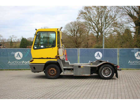 Terminaltraktor 2011  Terberg YT182 (2)