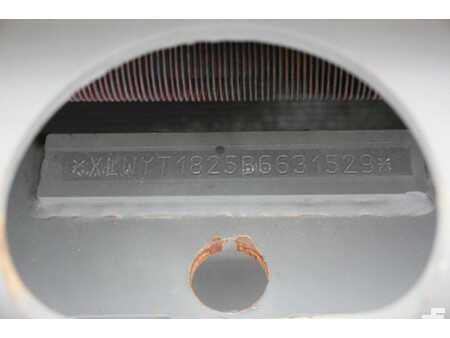 Terminaltraktor 2011  Terberg YT182 (22)