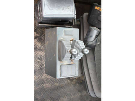 Terminaltraktor 2011  Terberg YT182 (29)