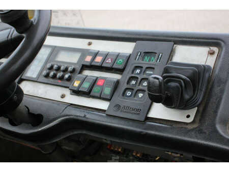 Terminaltraktor 2011  Terberg YT182 (30)