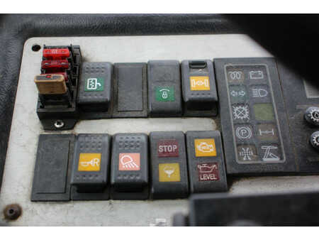 Terminaltraktor 2011  Terberg YT182 (31)