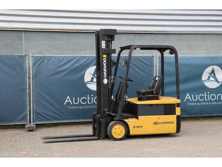 Electric - 4 wheels 2000  Daewoo B18T2 (1)