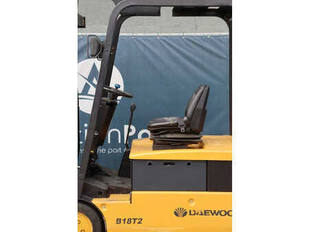 Electric - 4 wheels 2000  Daewoo B18T2 (14)