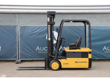 Electric - 4 wheels 2000  Daewoo B18T2 (2)