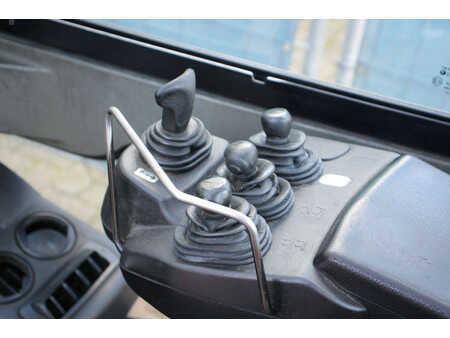 Wózki gazowe 2019  Toyota 02-8FGF18 (25)