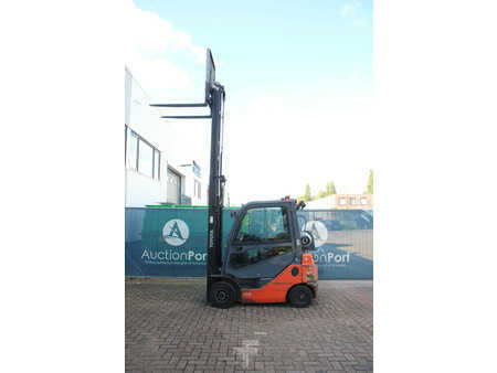 Wózki gazowe 2019  Toyota 02-8FGF18 (30)