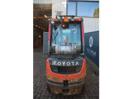 Wózki gazowe 2019  Toyota 02-8FGF18 (4)