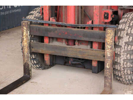 Terénní vysokozdvižný vozík - Manitou MC250 (10)