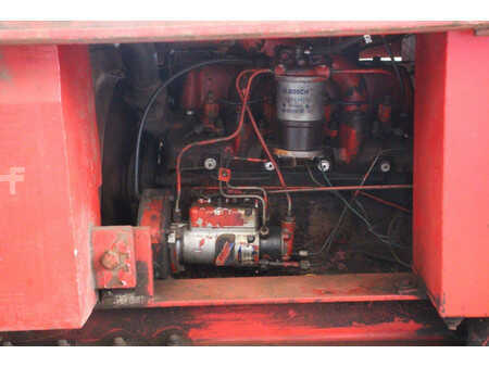 Terénní vysokozdvižný vozík - Manitou MC250 (16)