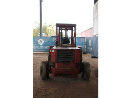 Terénní vysokozdvižný vozík - Manitou MC250 (4)