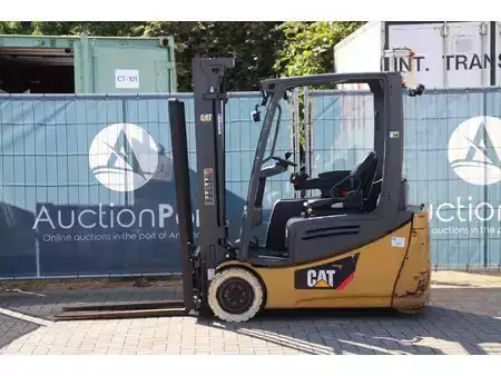 4-wiel elektrische heftrucks 2019  CAT Lift Trucks 2ET4000 (2)