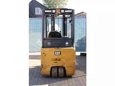 4-wiel elektrische heftrucks 2019  CAT Lift Trucks 2ET4000 (5)