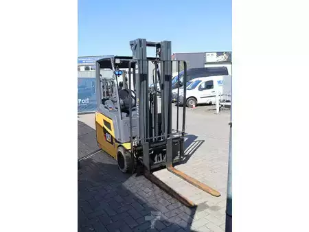 4-wiel elektrische heftrucks 2019  CAT Lift Trucks 2ET4000 (7)