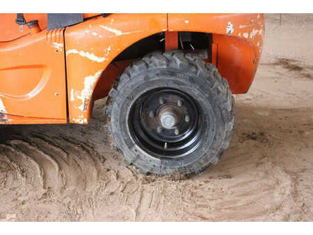 Terrängtruck 2006  Macano H25D 2WD (14)