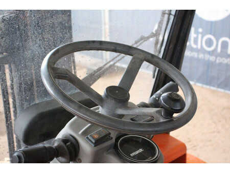 Terrängtruck 2006  Macano H25D 2WD (21)