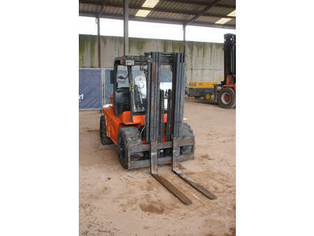 Terrängtruck 2006  Macano H25D 2WD (6)