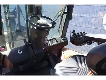 Eléctrico - 4 rodas 2018  Toyota 8FBMT50 (23)