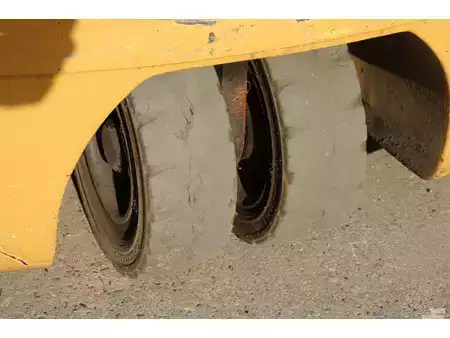 Electric - 4 wheels 2005  CAT Lift Trucks EP20KT (18)
