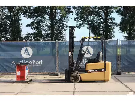 Electric - 4 wheels 2005  CAT Lift Trucks EP20KT (2)