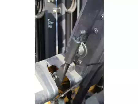 Electric - 4 wheels 2005  CAT Lift Trucks EP20KT (24)