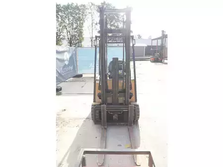 Electric - 4 wheels 2005  CAT Lift Trucks EP20KT (8)