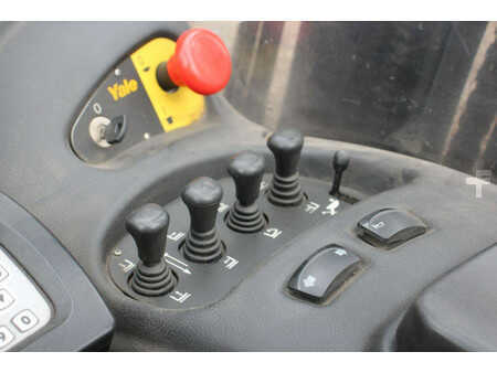 Carretilla retráctil 2007  Yale MR16 (17)