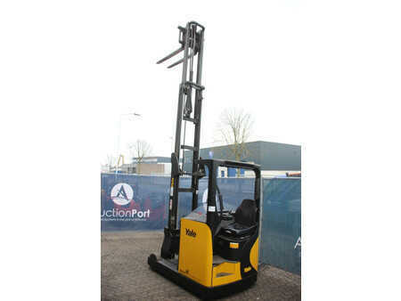 Carretilla retráctil 2007  Yale MR16 (22)