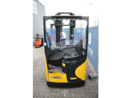 Carretilla retráctil 2007  Yale MR16 (4)