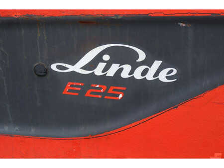 Chariots électriques à 4 roues - Linde E25L (17)