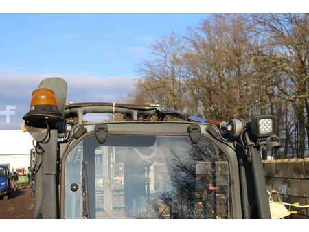 Chariots électriques à 4 roues - Linde E25L (18)