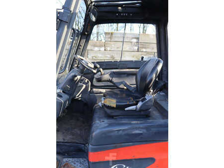 Chariots électriques à 4 roues - Linde E25L (20)