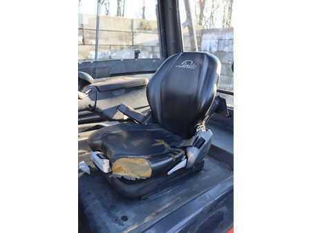 Chariots électriques à 4 roues - Linde E25L (21)