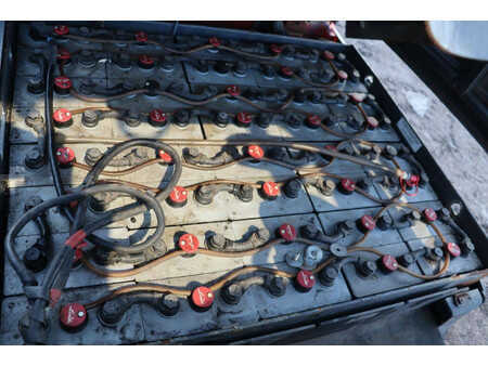 Chariots électriques à 4 roues - Linde E25L (29)