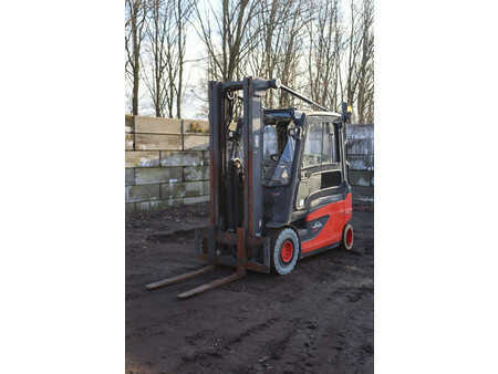 Chariots électriques à 4 roues - Linde E25L (8)