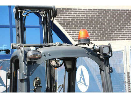 Treibgasstapler 2016  Linde E18-02 (15)