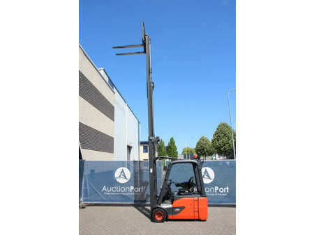 Treibgasstapler 2016  Linde E18-02 (27)
