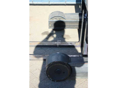Skjutstativtruck 2013  Linde R16-01 (12)