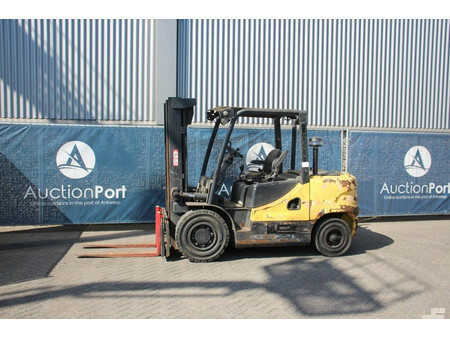 Empilhador diesel - Doosan  (1)
