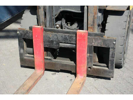 Empilhador diesel - Doosan  (10)