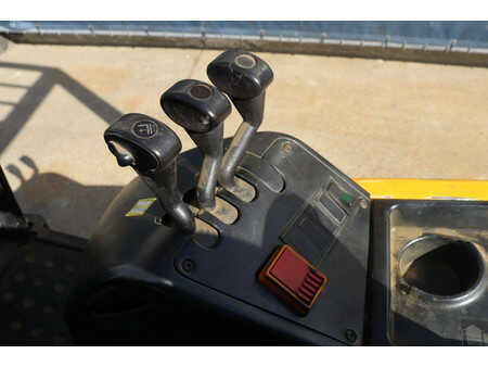 Elektro čtyřkolový VZV 2001  Jungheinrich EFG V 18 (27)