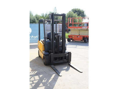 Elektro čtyřkolový VZV 2001  Jungheinrich EFG V 18 (7)