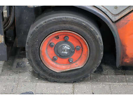 Eléctrico - 4 rodas 2013  Linde E16-01 (14)