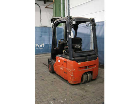 Eléctrico - 4 rodas 2013  Linde E16-01 (4)