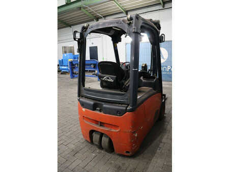 Eléctrico - 4 rodas 2013  Linde E16-01 (6)