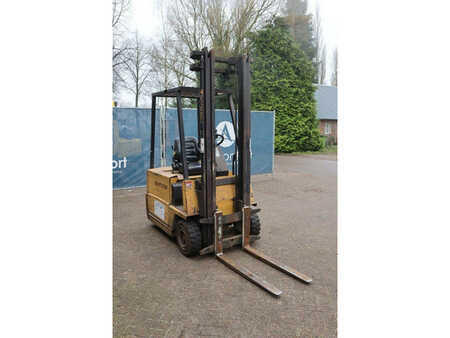 Eléctrica de 4 ruedas 1991  Hyster A150XL (6)