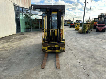 Carretilla elevadora GLP 2006  Hyster H2.5FT (2)