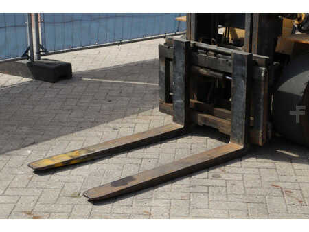 Carrelli elevatori diesel 1997  CAT Lift Trucks DP30 (10)